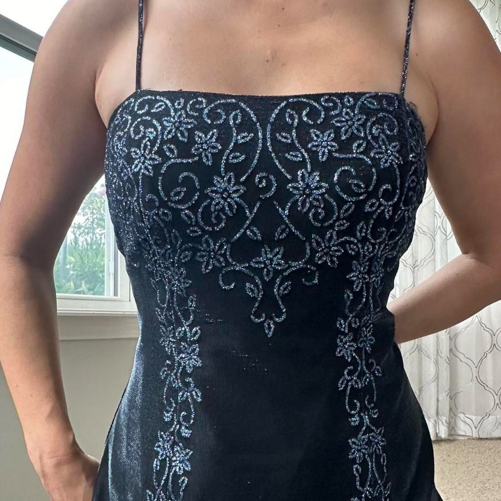 Metallic Maxi Dress - Picture 6 of 8